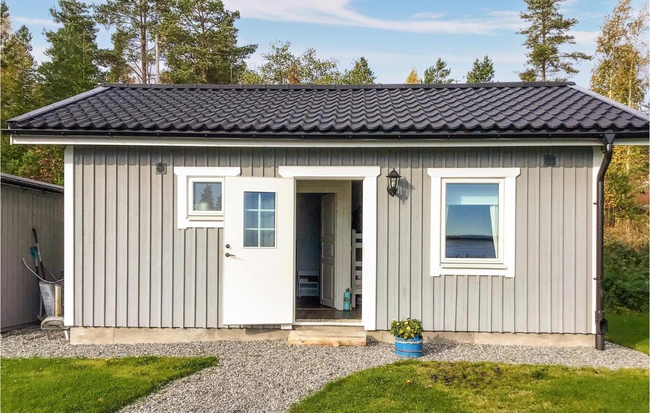 Gorgeous Home In Hudiksvall With Wifi Екстер'єр фото